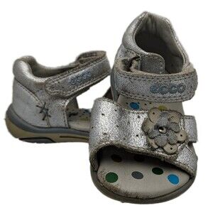 Ecco Silver Flower Sandals Size Baby 4.5/EU 20